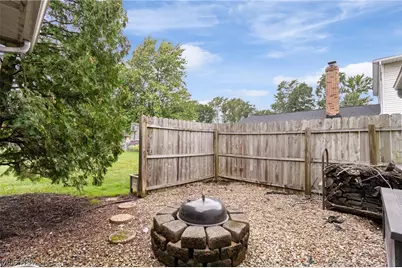 380 Naples Drive, Elyria, OH 44035 - Photo 30