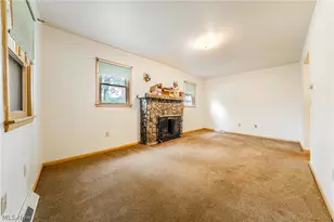 649 Sheffield Rd, Sheffield Lake, OH 44054 - Photo 8