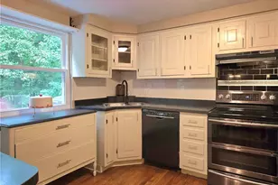 9900 Pebble Beach Cove, Aurora, OH 44202 - Photo 2