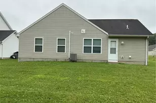 2832 Benford Ln, Youngstown, OH 44505 - Photo 2