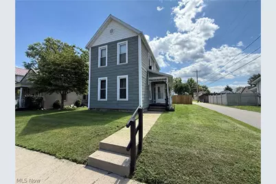 839 Locust Street, Coshocton, OH 43812 - Photo 1