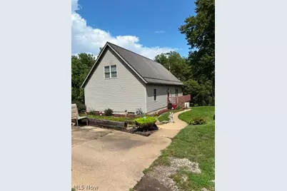 120 3rd Avenue SE, Beach City, OH 44608 - Photo 1