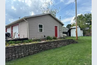 120 3rd Avenue SE, Beach City, OH 44608 - Photo 6