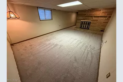 1104 S Broadway Street, New Philadelphia, OH 44663 - Photo 28