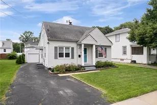 1556 Campbell St, Cuyahoga Falls, OH 44223 - Photo 4