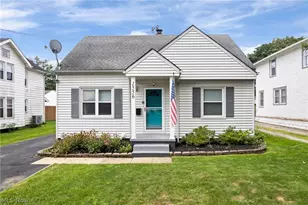 1556 Campbell St, Cuyahoga Falls, OH 44223 - Photo 2