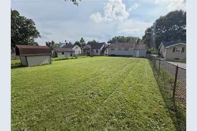1992 Lisbon Street, East Liverpool, OH 43920 - Photo 4