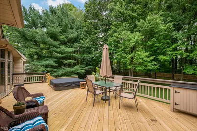 2665 Deer Ridge Run, Cuyahoga Falls, OH 44223 - Photo 40