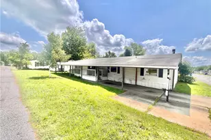 13016 Kevin Ln, Chardon, OH 44024 - Photo 2