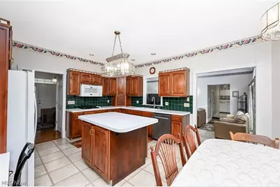 1035 Stratford Place, Alliance, OH 44601 - Photo 18