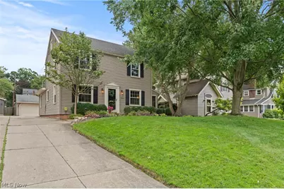 225 Melbourne Avenue, Akron, OH 44313 - Photo 2