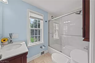 225 Melbourne Ave, Akron, OH 44313 - Photo 30