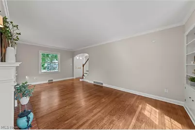 225 Melbourne Avenue, Akron, OH 44313 - Photo 8