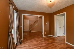 200 Weatherstone Ct, Copley, OH 44321 - Photo 10