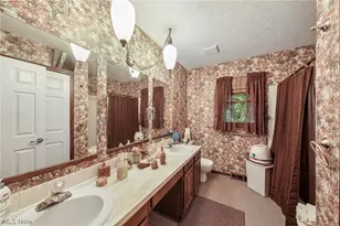 4188 Idlebrook Dr, Akron, OH 44333 - Photo 32