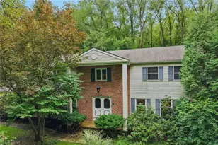 4188 Idlebrook Dr, Akron, OH 44333 - Photo 2
