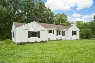 3265 Ridgewood Road, Fairlawn, OH 44333 - Photo 2