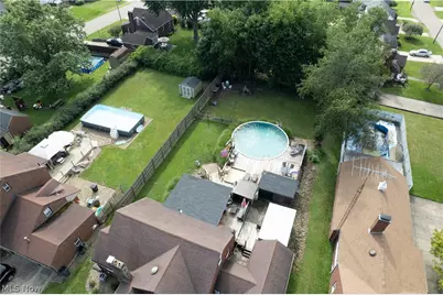 217 Whipple Avenue NW, Canton, OH 44708 - Photo 2