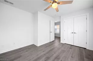 2059 W 34th Pl, Loveland, OH 44113 - Photo 16