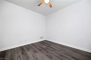 2059 W 34th Pl, Loveland, OH 44113 - Photo 20