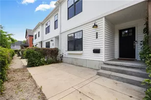 2059 W 34th Pl, Loveland, OH 44113 - Photo 1