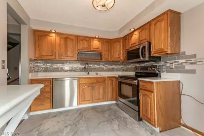 7427 Noble Court, Mentor, OH 44060 - Photo 6
