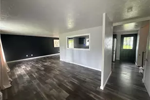 4173 Cambridge Ave, Lorain, OH 44053 - Photo 2