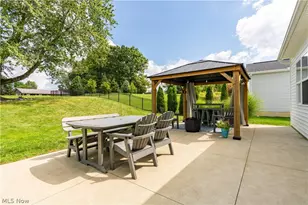 5705 Shadow Ridge Cir NW, North Canton, OH 44720 - Photo 32
