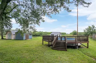 7660 Lakefield St, Louisville, OH 44641 - Photo 28