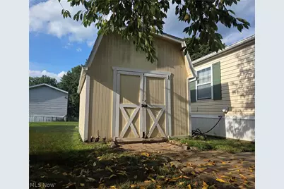 615 Sandpiper Drive SE, New Philadelphia, OH 44663 - Photo 2