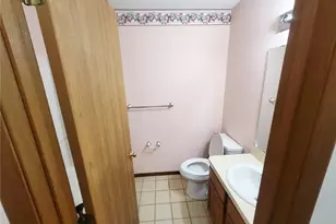 8671 Scenicview Dr, Grandview Heights, OH 44147 - Photo 8