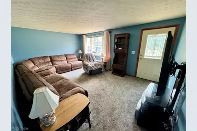 360 Trump Avenue NE, East Canton, OH 44730 - Photo 6