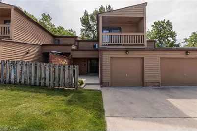 132 Kimrose Lane, Grandview Heights, OH 44147 - Photo 1