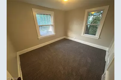 974 Lovers Lane, Akron, OH 44306 - Photo 10