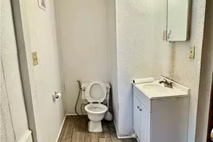 543 E Buchtel Ave, Akron, OH 44304 - Photo 10
