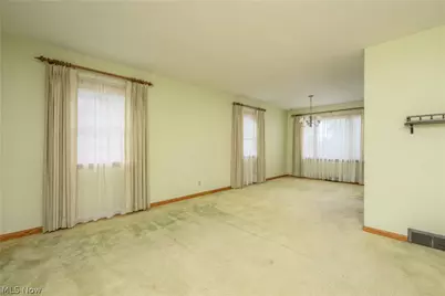 189 36th Street SW, Barberton, OH 44203 - Photo 14