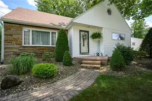 189 36th St SW, Barberton, OH 44203 - Photo 1