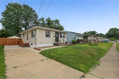 138 Thorlone Avenue, Akron, OH 44312 - Photo 2