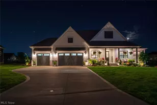 5740 Shadow Ridge Cir NW, North Canton, OH 44720 - Photo 38