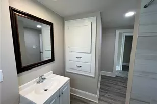 784 Rosamond Ave, Akron, OH 44307 - Photo 10