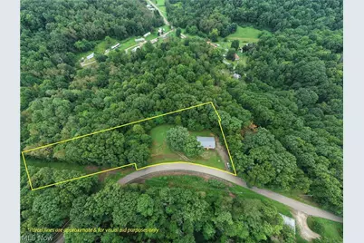 5300 Greenridge Rd, New Philadelphia, OH 44663 - Photo 2