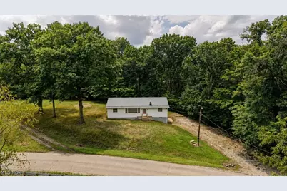 5300 Greenridge Rd, New Philadelphia, OH 44663 - Photo 14