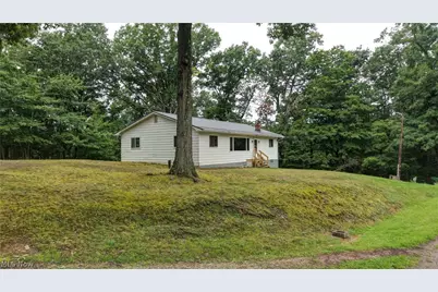 5300 Greenridge Rd, New Philadelphia, OH 44663 - Photo 12