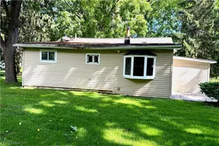 35930 Highland Dr, Eastlake, OH 44095 - Photo 6