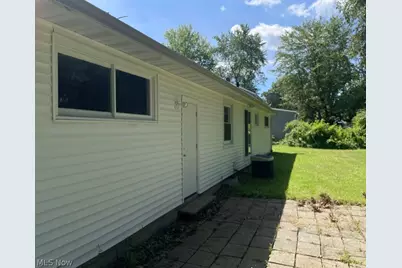 3364 Glen Oaks Drive, Youngstown, OH 44511 - Photo 4