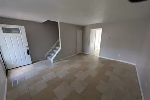 2581 Shakespeare Ln, Avon, OH 44011 - Photo 2