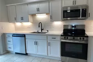 2581 Shakespeare Ln, Avon, OH 44011 - Photo 6