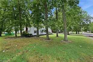 222 E Howard St, Willard, OH 44890 - Photo 10