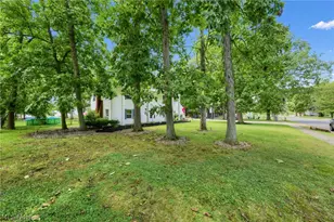 222 E Howard St, Willard, OH 44890 - Photo 16