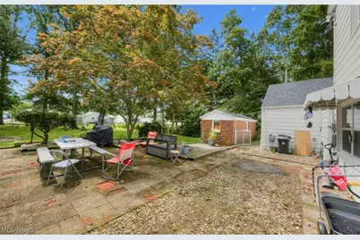 222 E Howard Street, Willard, OH 44890 - Photo 2
